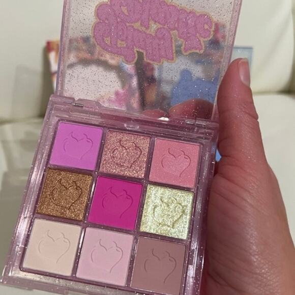 Iggy Azalea x Bh Cosmetics Eyeshadow Palette Bundle - Picture 5 of 7